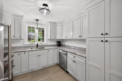 35 Debs Hill Road Yarmouth MA 02675