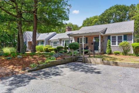 35 Debs Hill Road Yarmouth MA 02675