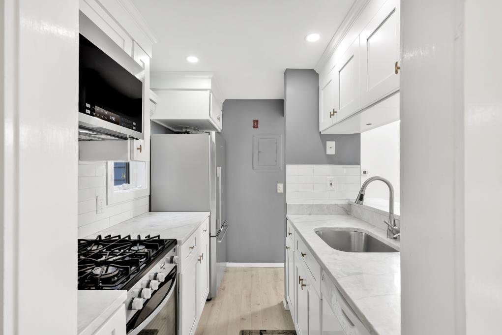 68 Mid-iron Way Mashpee MA 02649