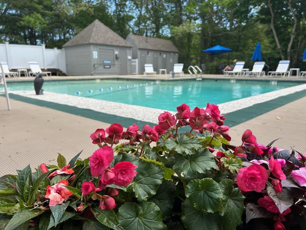 68 Mid-iron Way Mashpee MA 02649