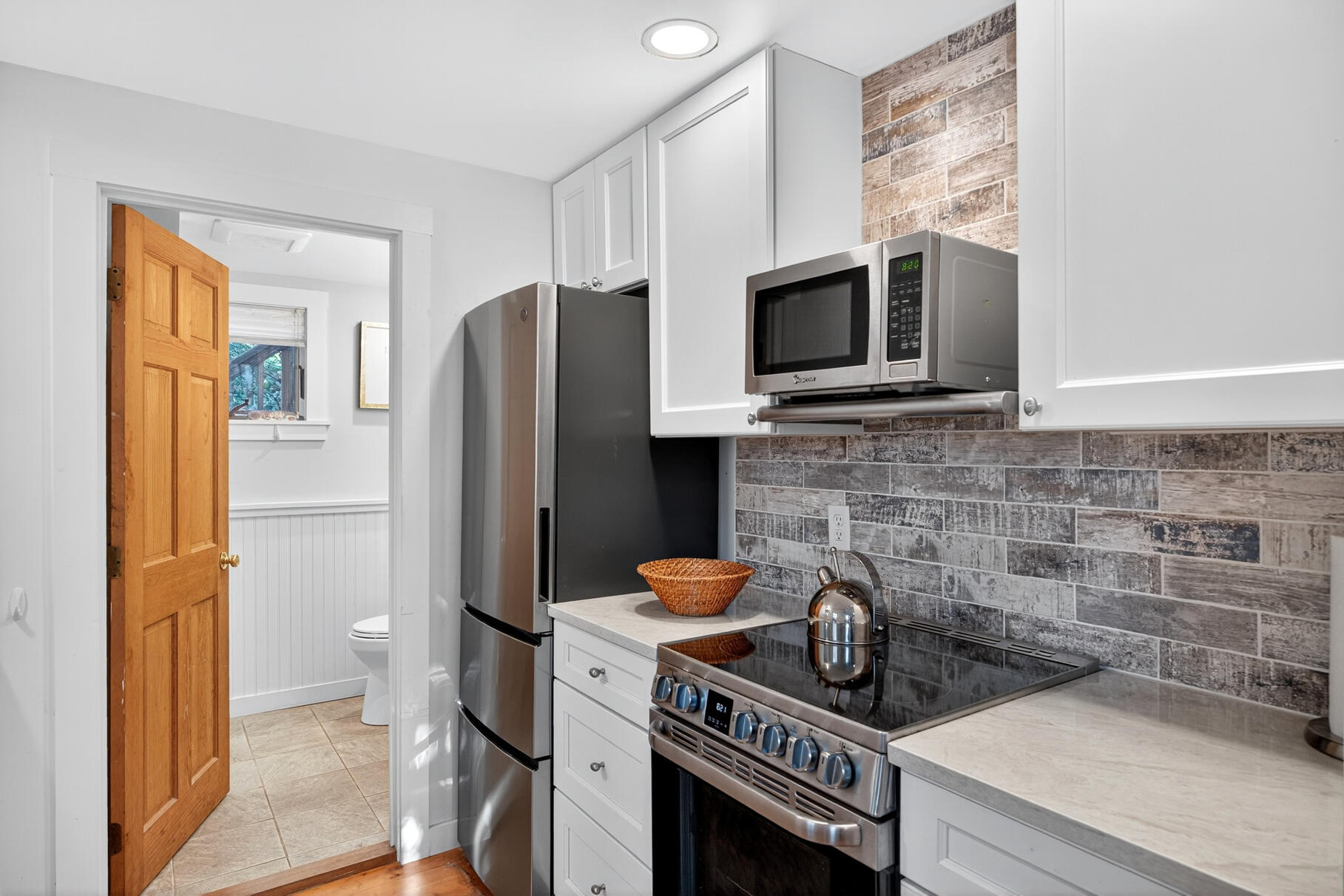 10A Bradford Street Provincetown MA 02657