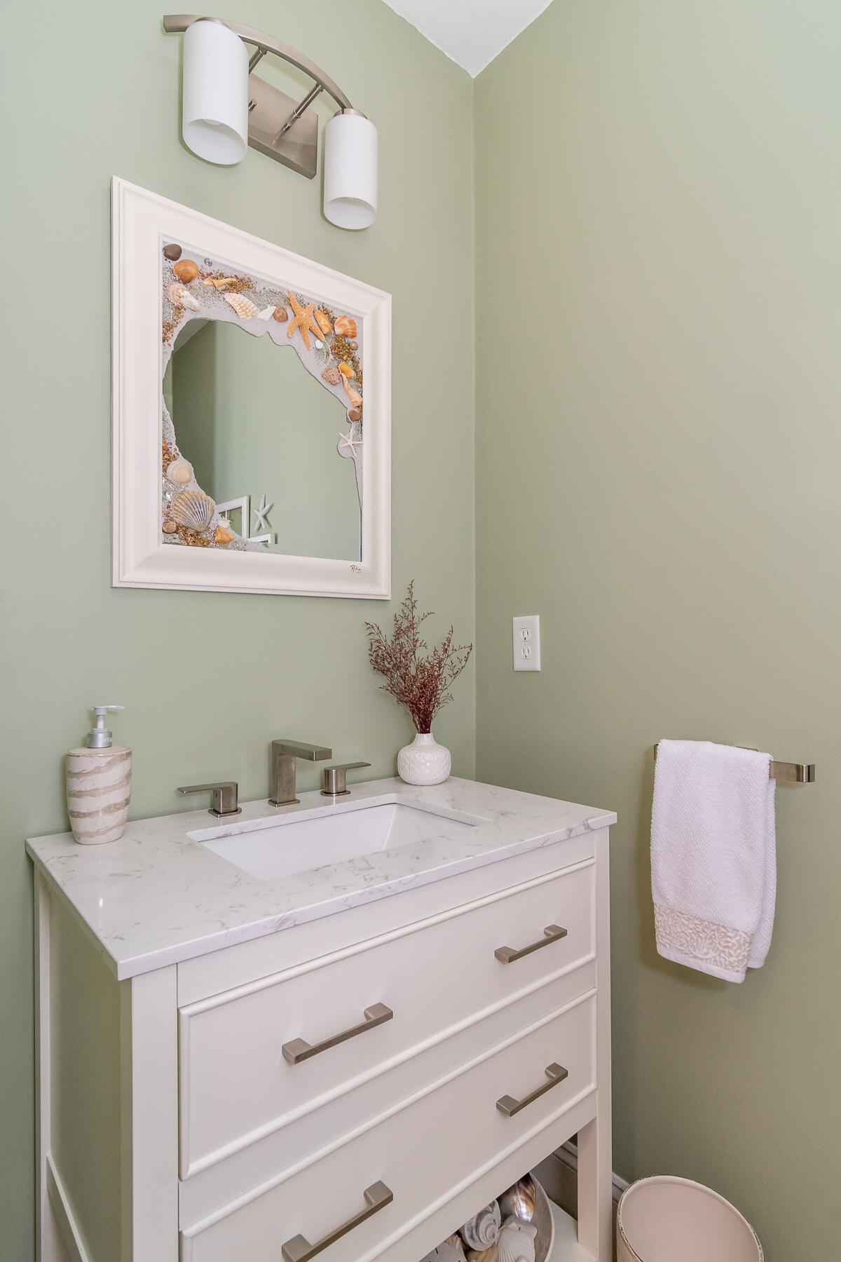 12 Sea Knoll Court Bourne MA 02532