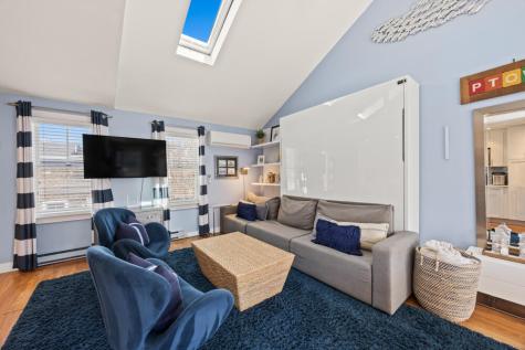 147 Commercial Street Provincetown MA 02657