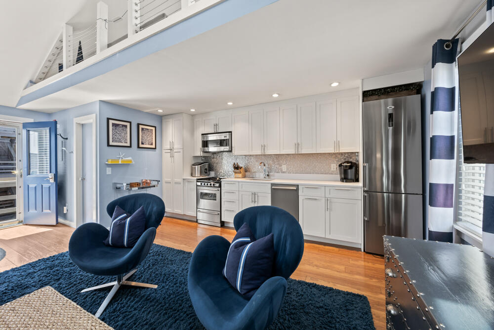 147 Commercial Street Provincetown MA 02657