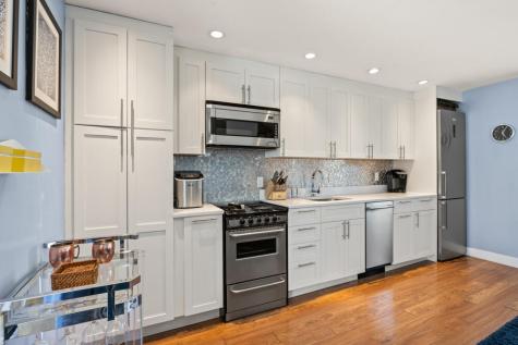 147 Commercial Street Provincetown MA 02657