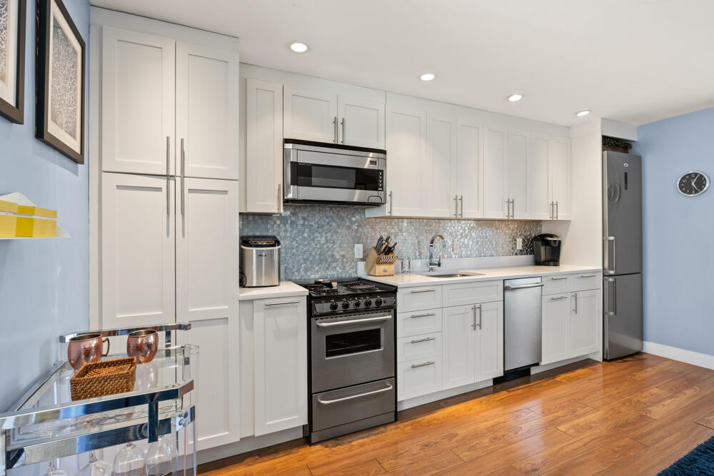 147 Commercial Street Provincetown MA 02657