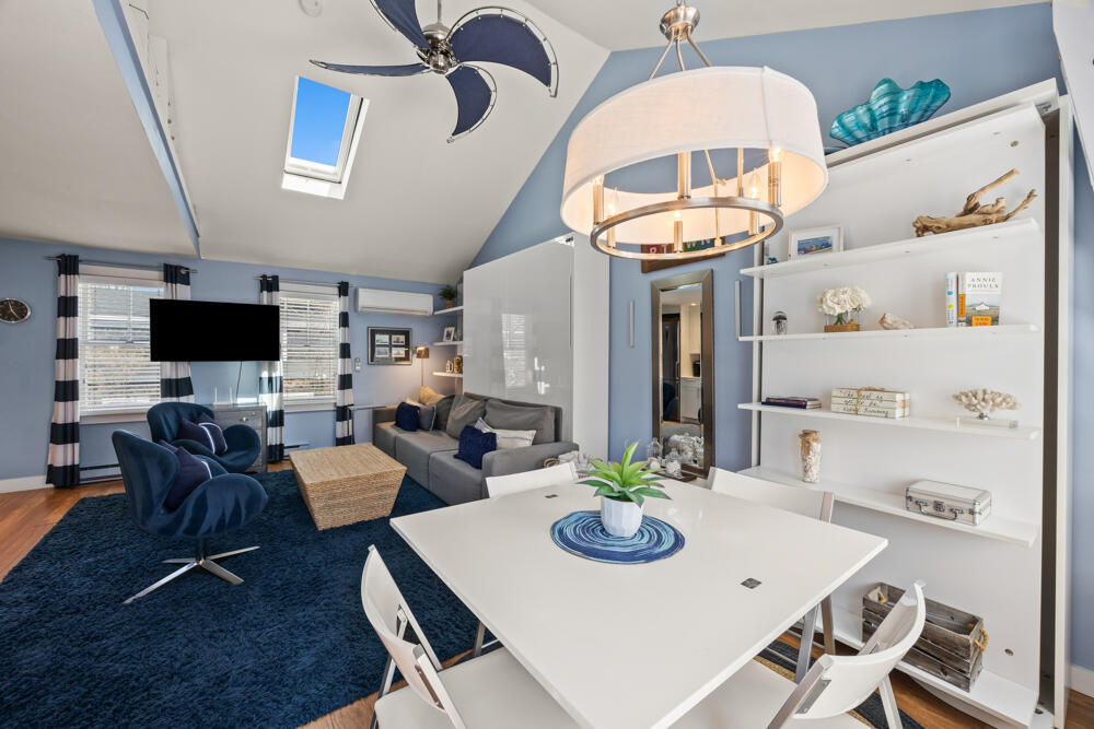 147 Commercial Street Provincetown MA 02657