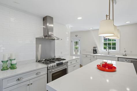 98 Main Street Falmouth MA 02540