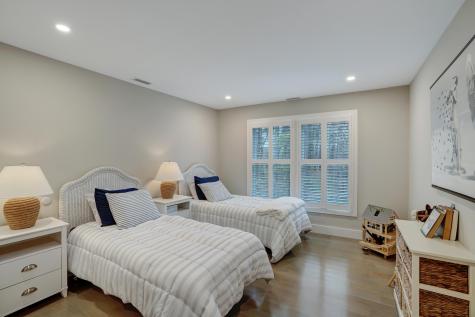 150 Cove Road Vineyard Haven MA 02568