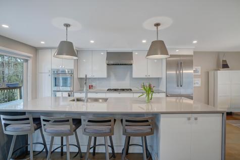 150 Cove Road Vineyard Haven MA 02568