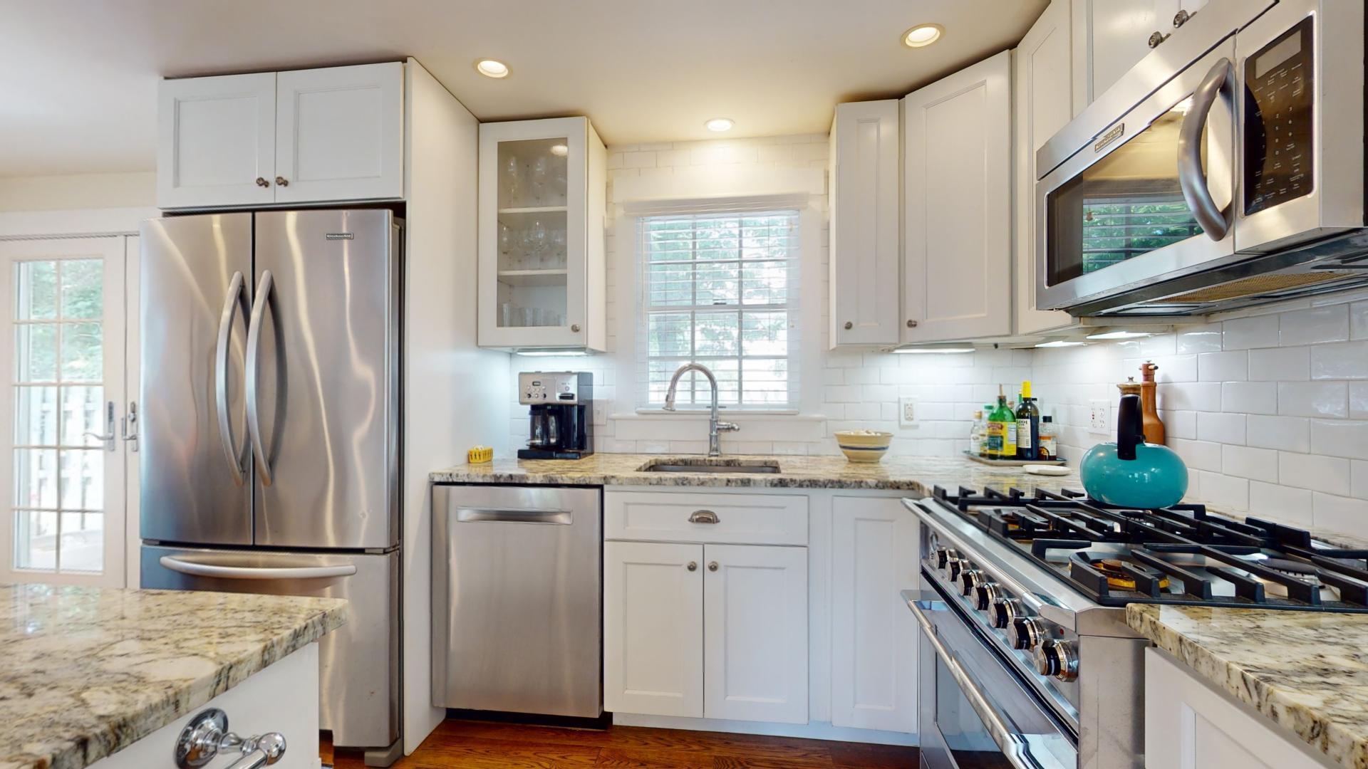 33B Conwell Street Provincetown MA 02657