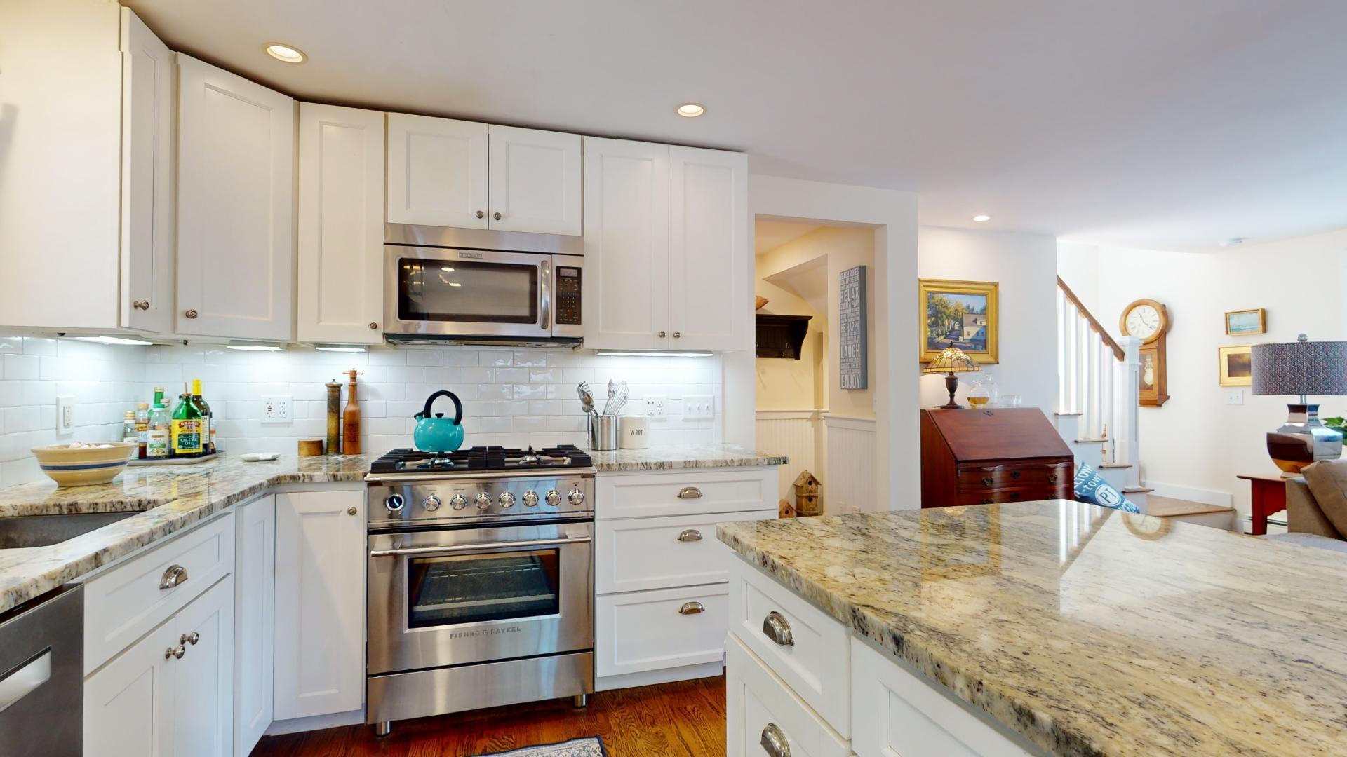 33B Conwell Street Provincetown MA 02657