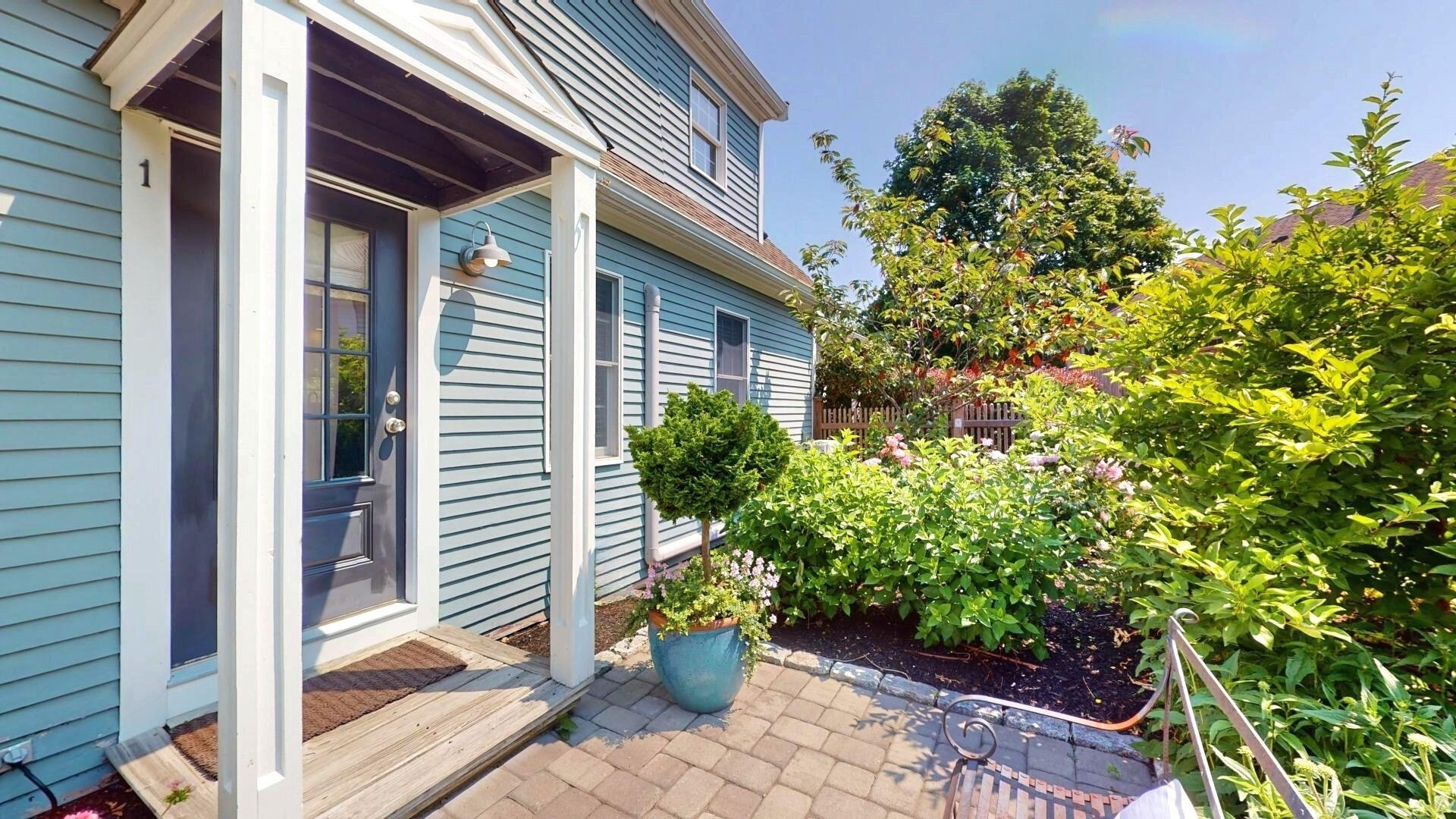 33B Conwell Street Provincetown MA 02657