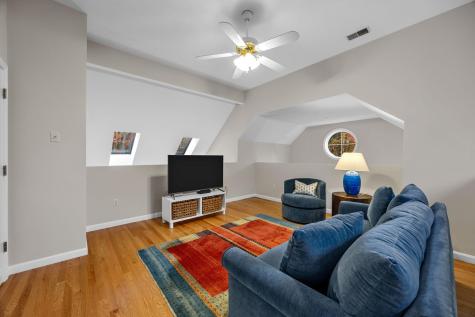 11 Gold Leaf Lane Mashpee MA 02649