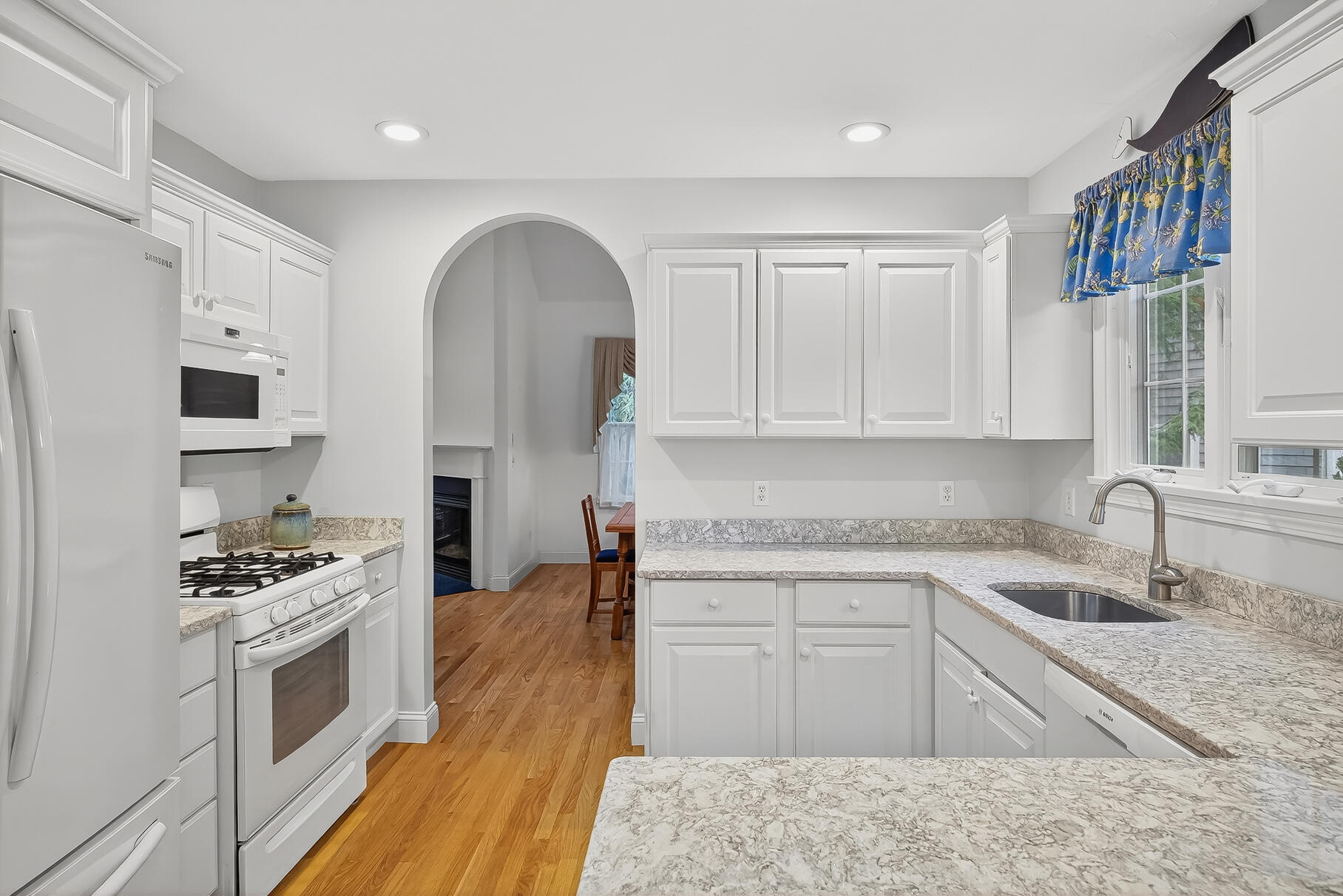 6 Mayfair Court Mashpee MA 02649