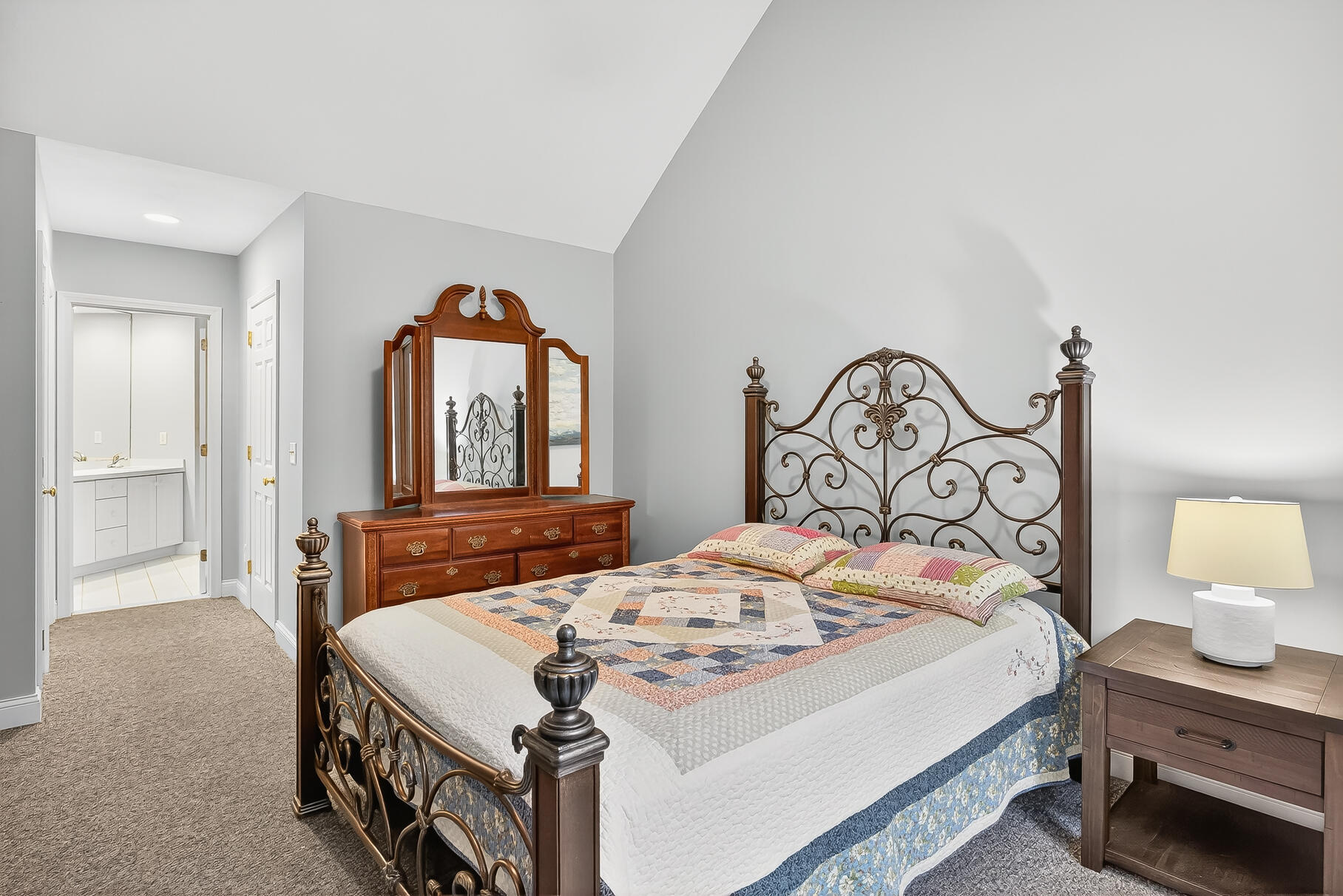 6 Mayfair Court Mashpee MA 02649