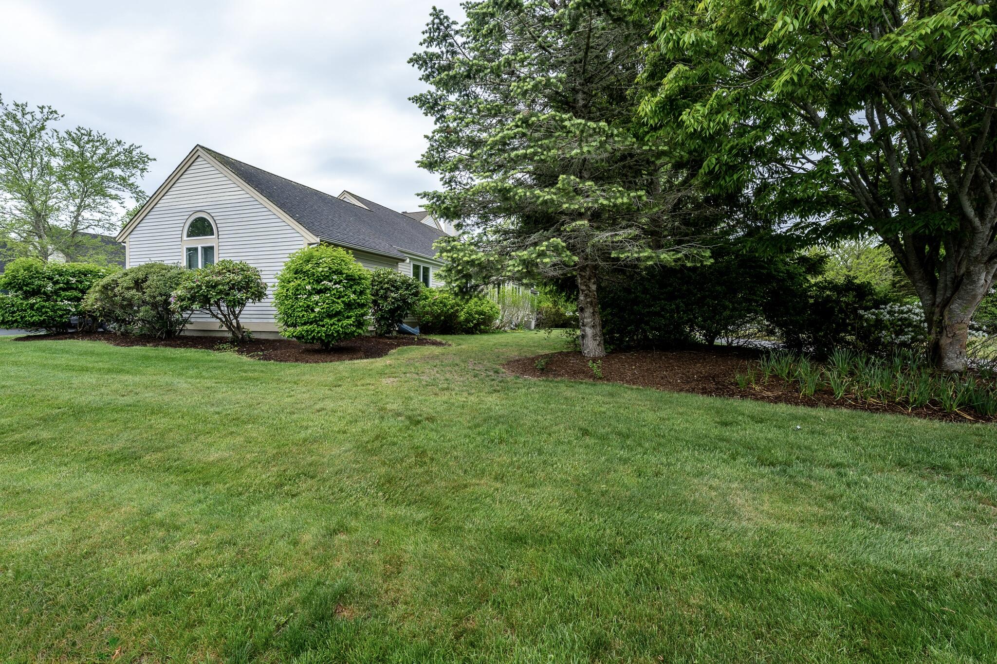 1 Woods Edge Lane Mashpee MA 02649
