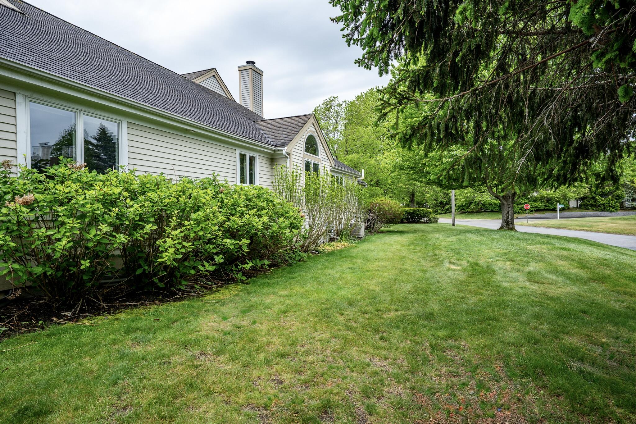 1 Woods Edge Lane Mashpee MA 02649