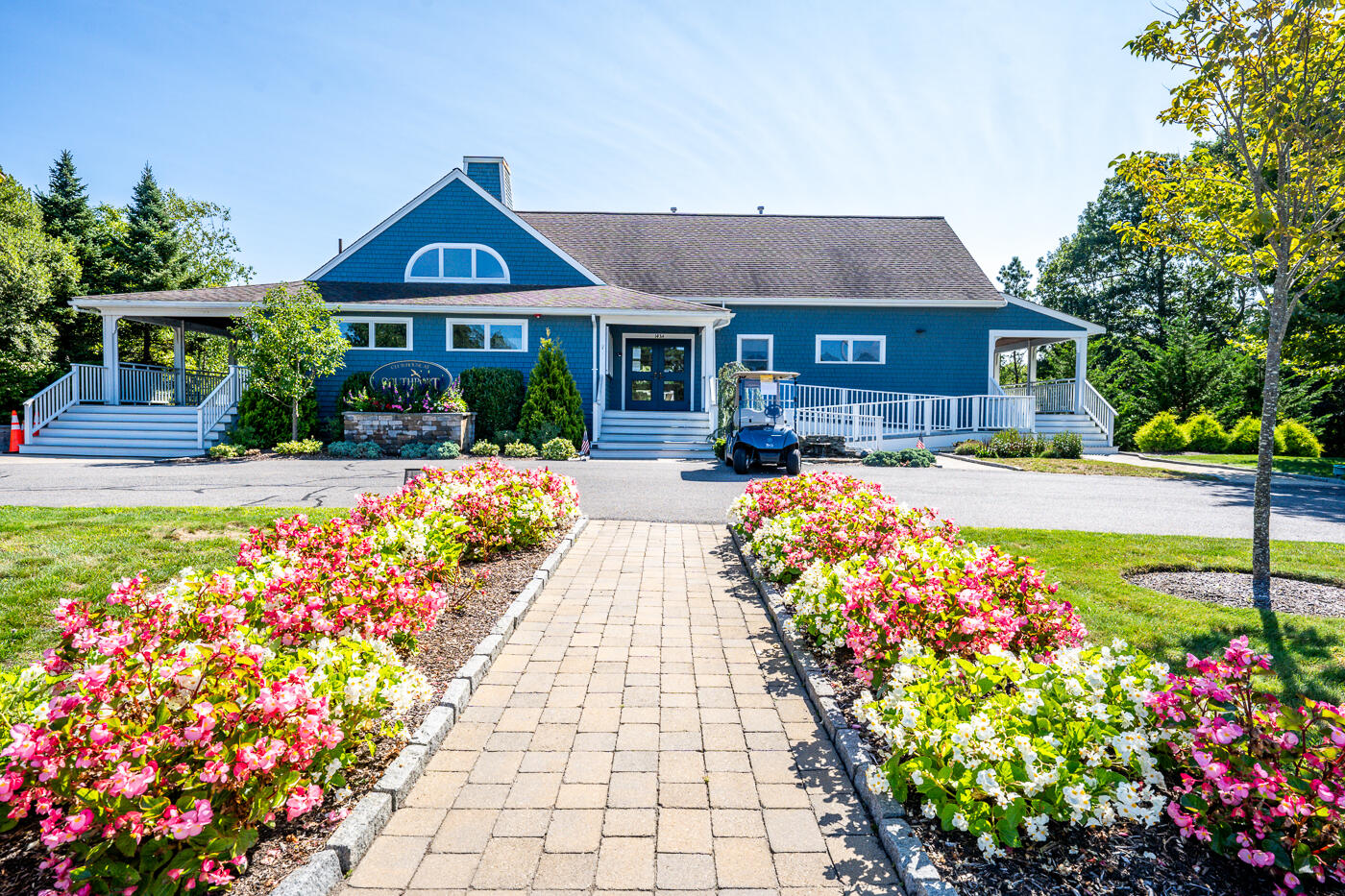 1 Woods Edge Lane Mashpee MA 02649