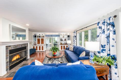 1 Woods Edge Lane Mashpee MA 02649