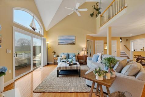 6 Amberwood Court Bourne MA 02532