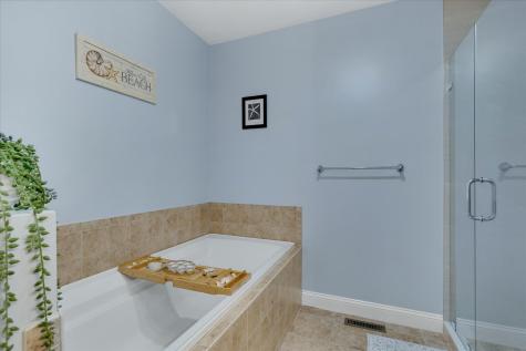 6 Amberwood Court Bourne MA 02532