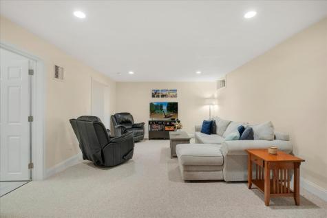 6 Amberwood Court Bourne MA 02532