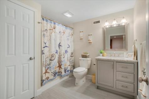 6 Amberwood Court Bourne MA 02532
