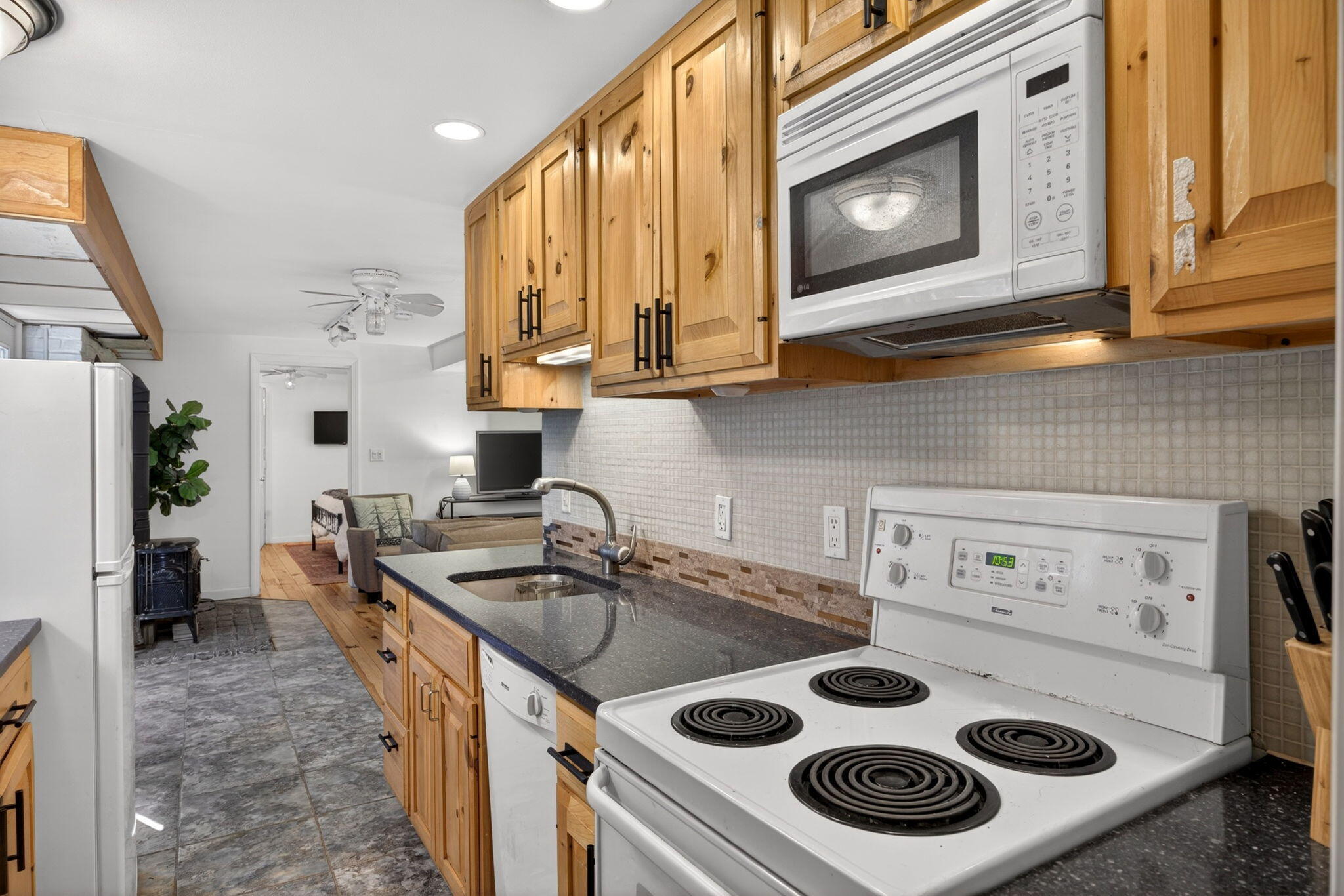 233 Bradford Street Provincetown MA 02657