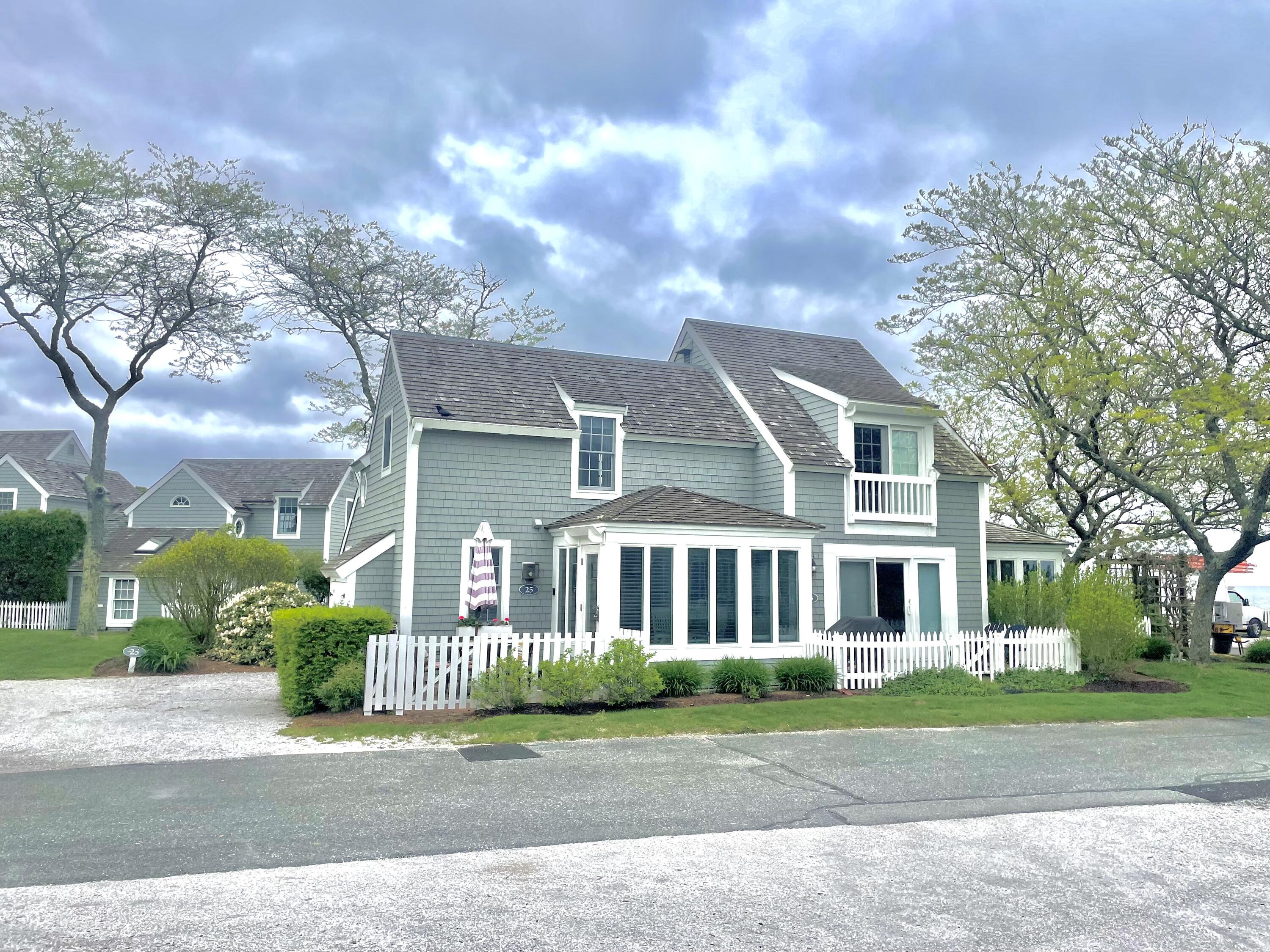 25 Milestone Way Mashpee MA 02649