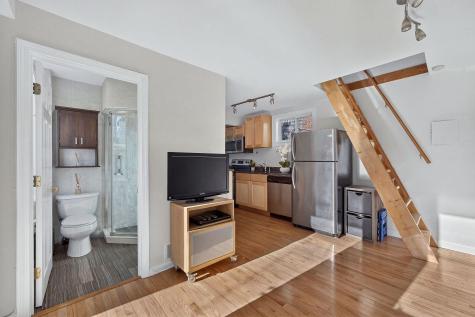 29 Alden Street Provincetown MA 02657