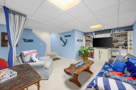 1 Sandview Terrace Mashpee MA 02649