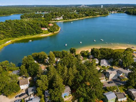 12 Hideaway Road Buzzards Bay MA 02532