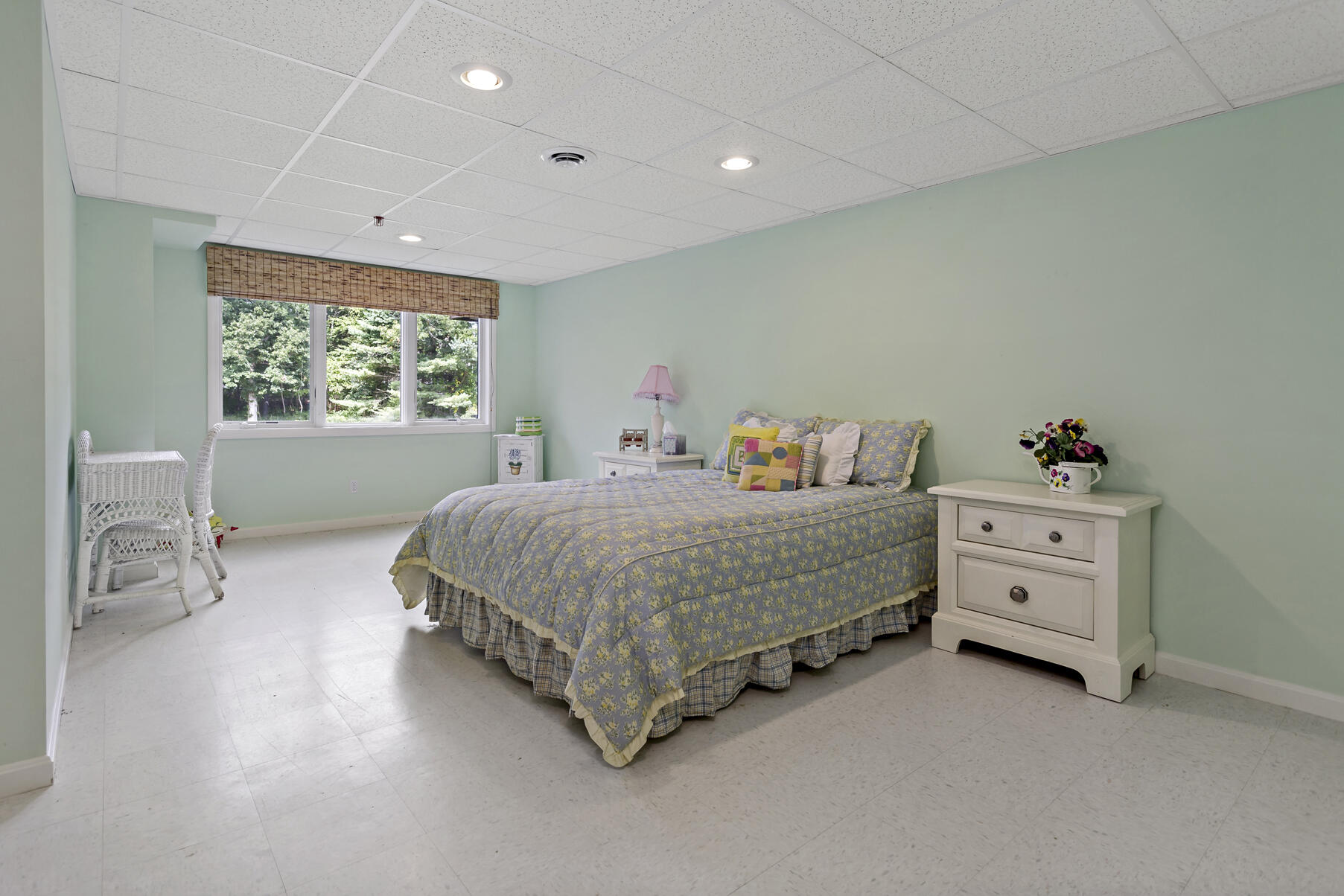 8 Chippers Lane Mashpee MA 02649