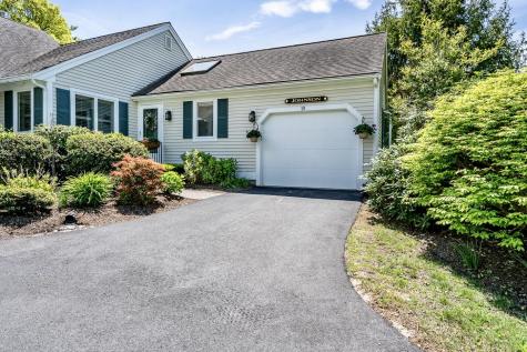 19 Longwood Road Mashpee MA 02649