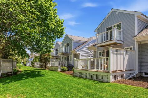 174 Queen Street Falmouth MA 02540
