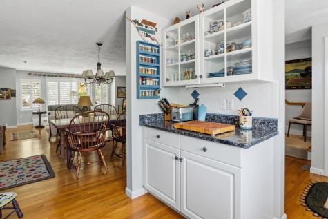 174 Queen Street Falmouth MA 02540