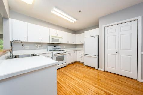 16 Boxwood Circle Yarmouth Port MA 02675