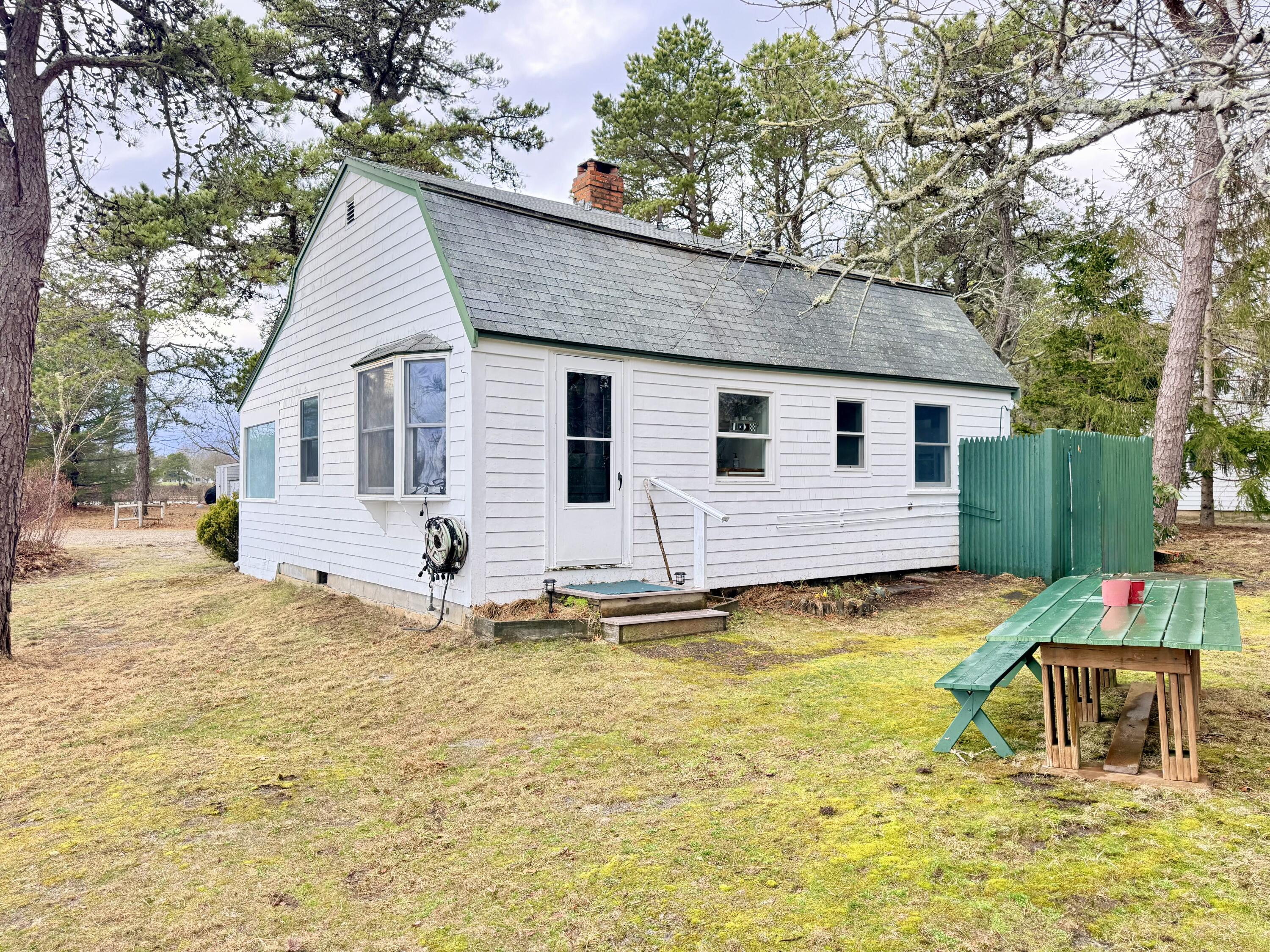 43 Pond Street Dennis MA 02670
