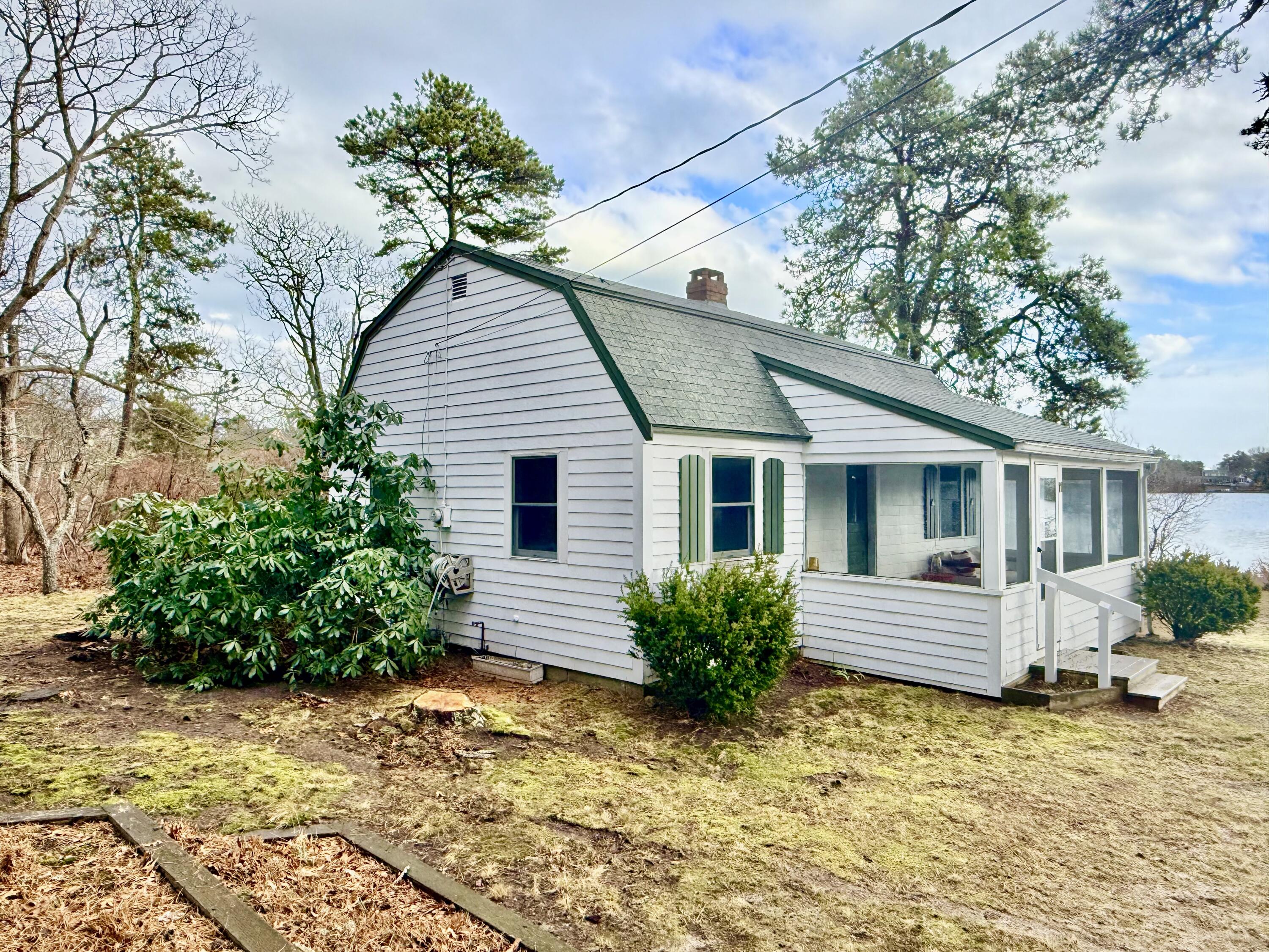 43 Pond Street Dennis MA 02670