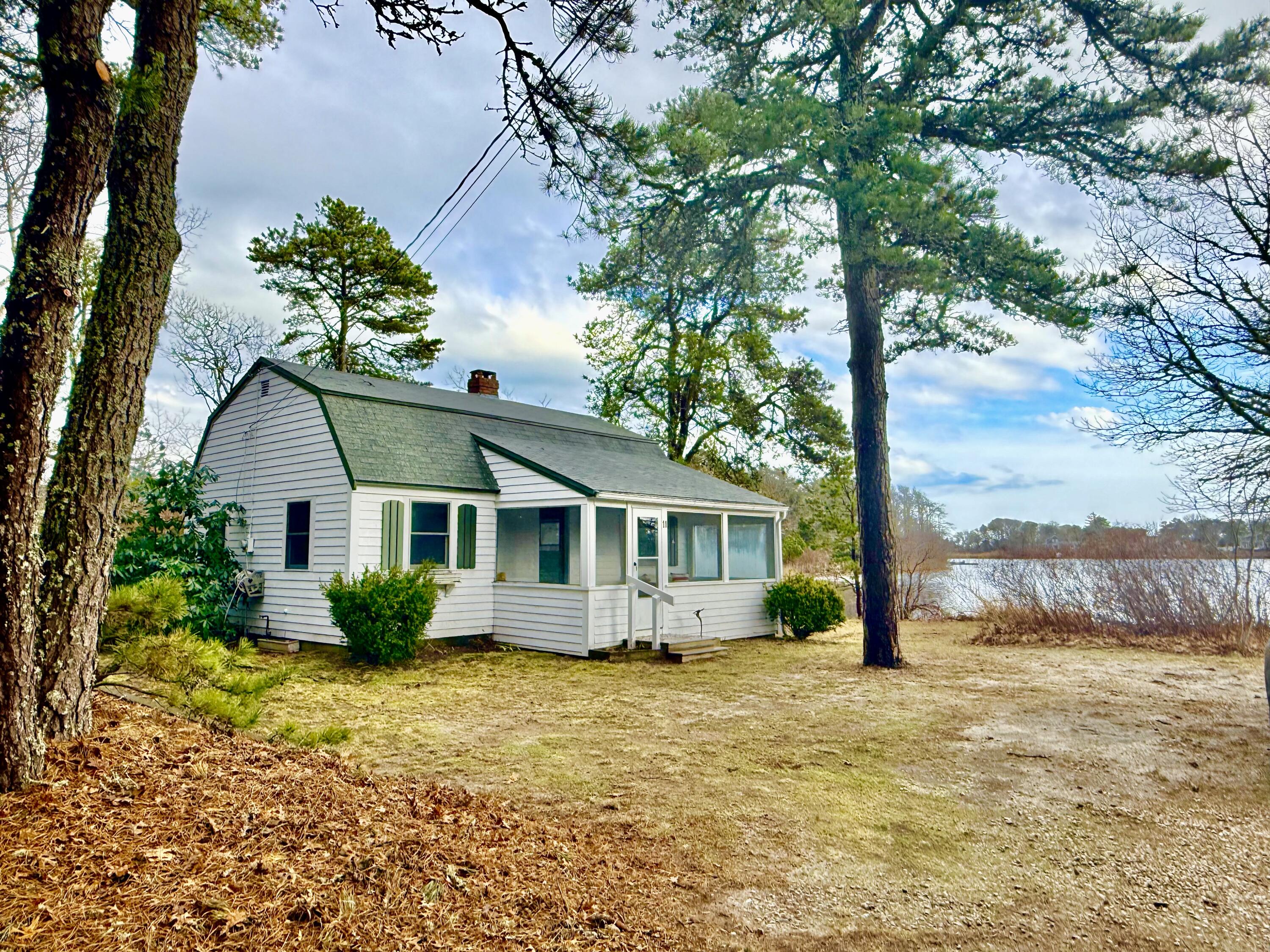 43 Pond Street Dennis MA 02670