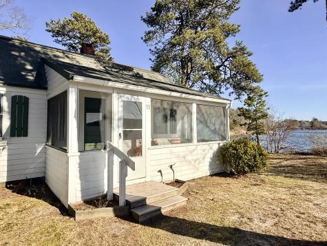 43 Pond Street Dennis MA 02670