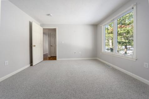 13 Pga Lane Mashpee MA 02649