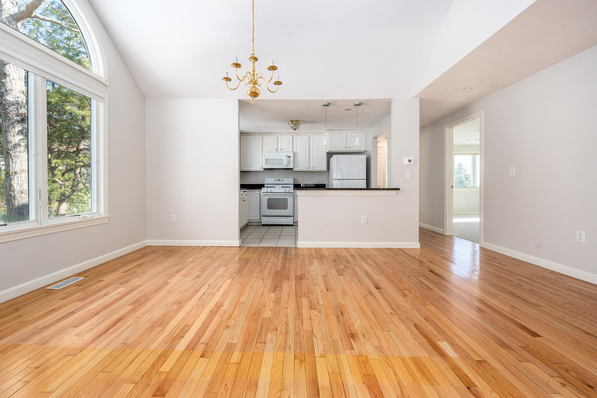 13 Pga Lane Mashpee MA 02649