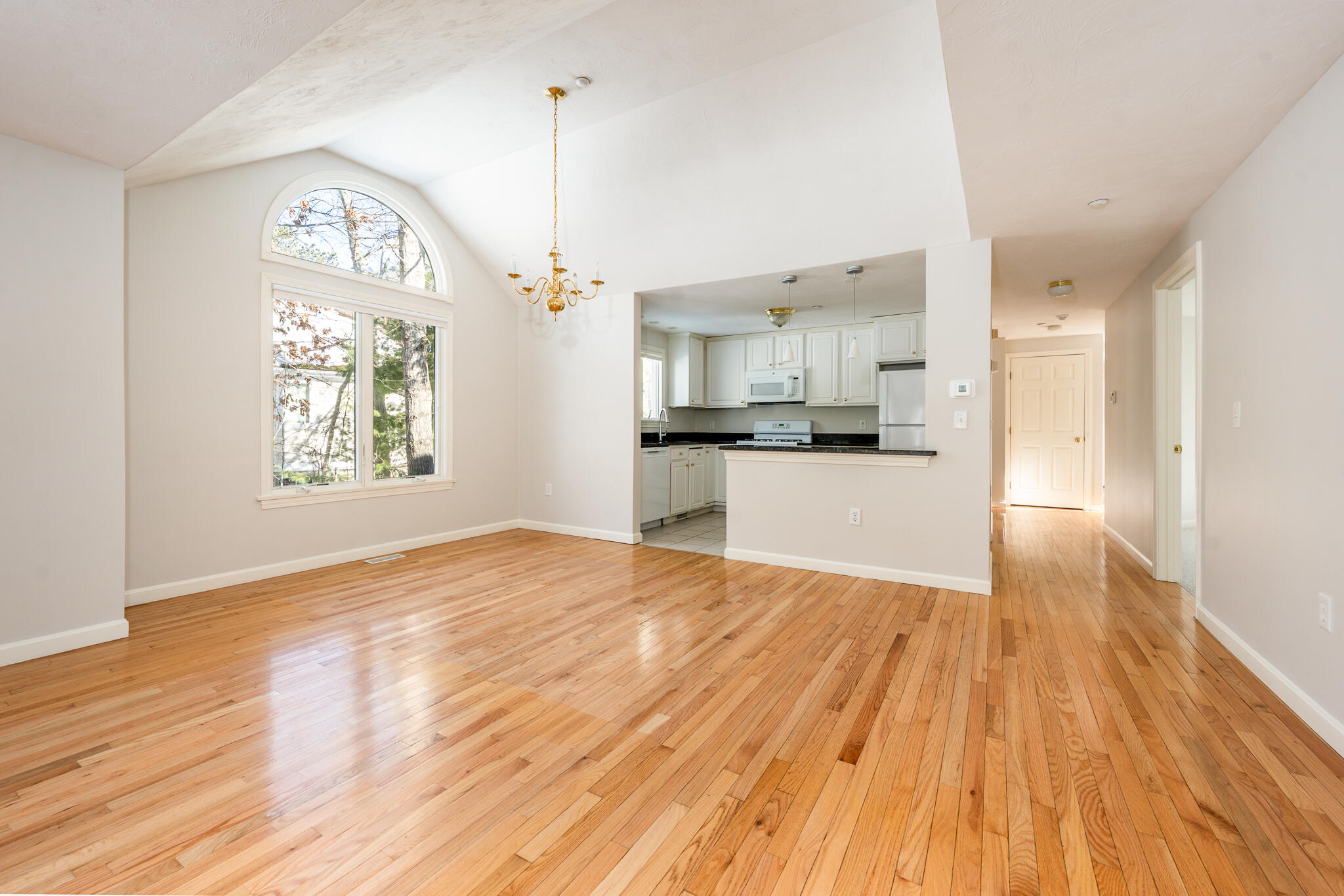 13 Pga Lane Mashpee MA 02649