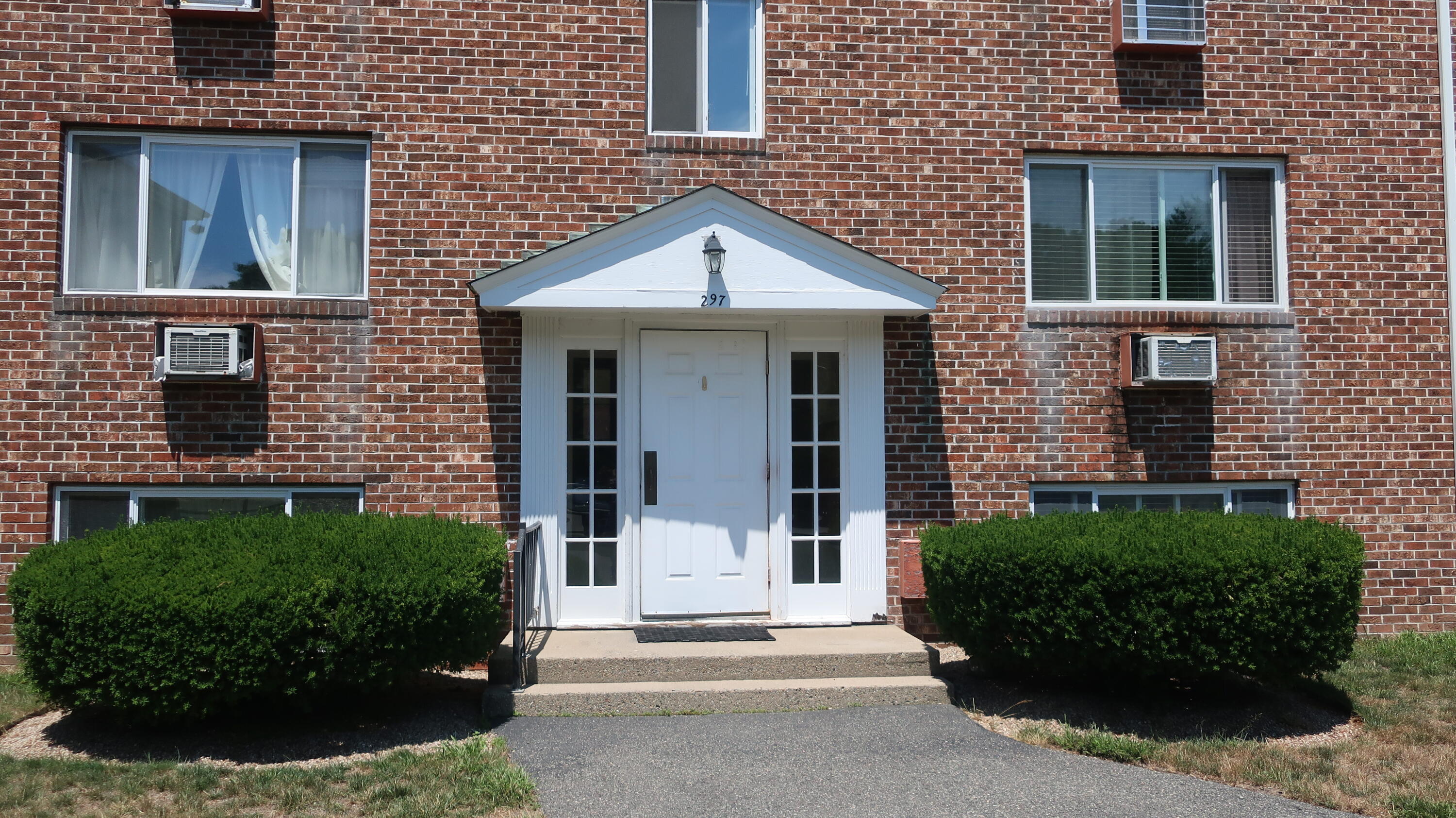 297 West Main Street Hyannis MA 02601