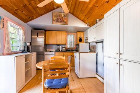 9 Bells Neck Road Harwich MA 02671