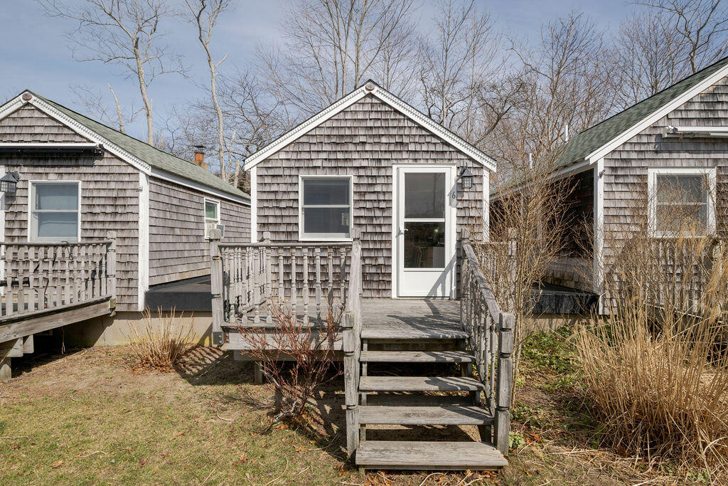 17 Shore Road Truro MA 02666