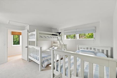68 Mid-iron Way Mashpee MA 02649