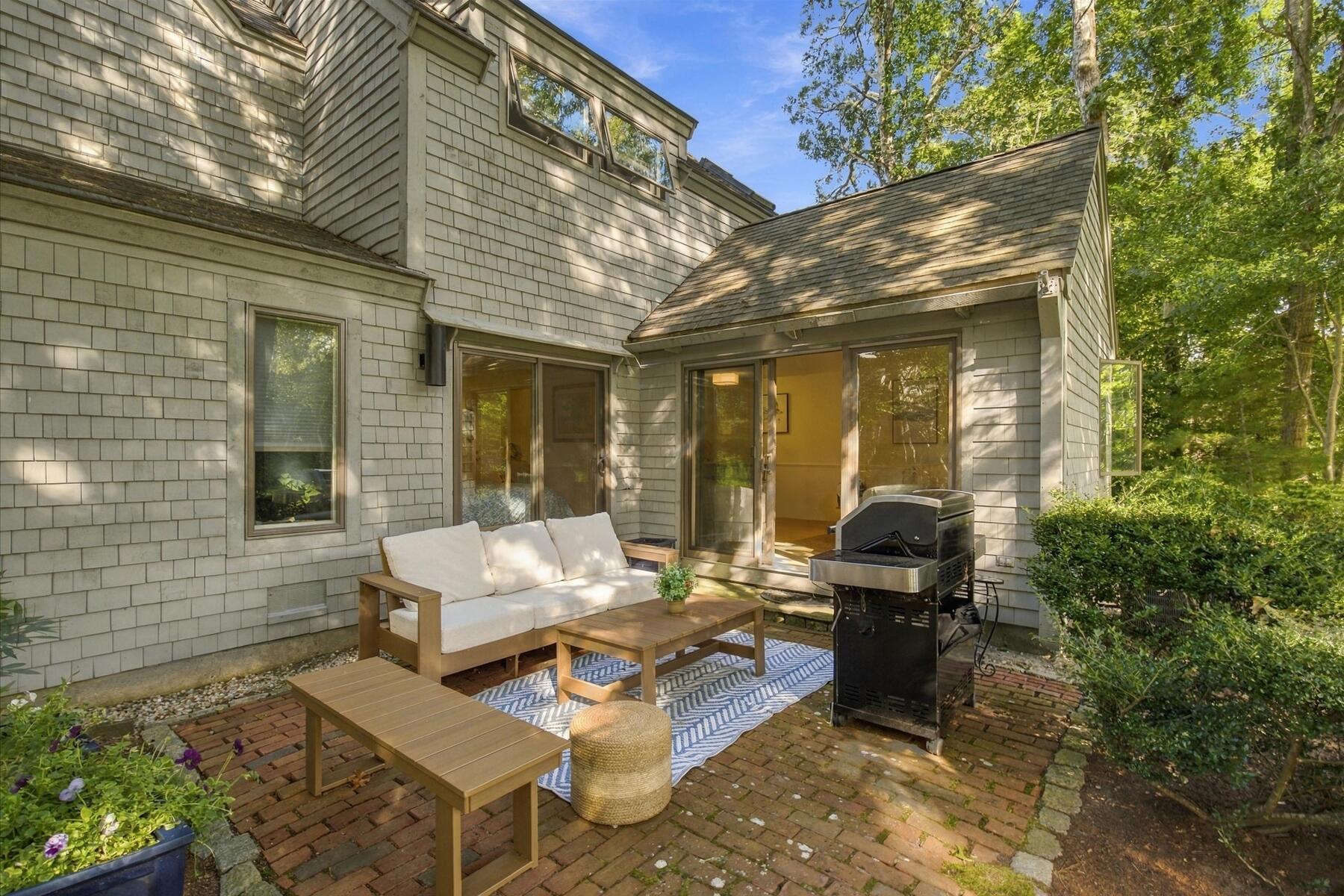 68 Mid-iron Way Mashpee MA 02649